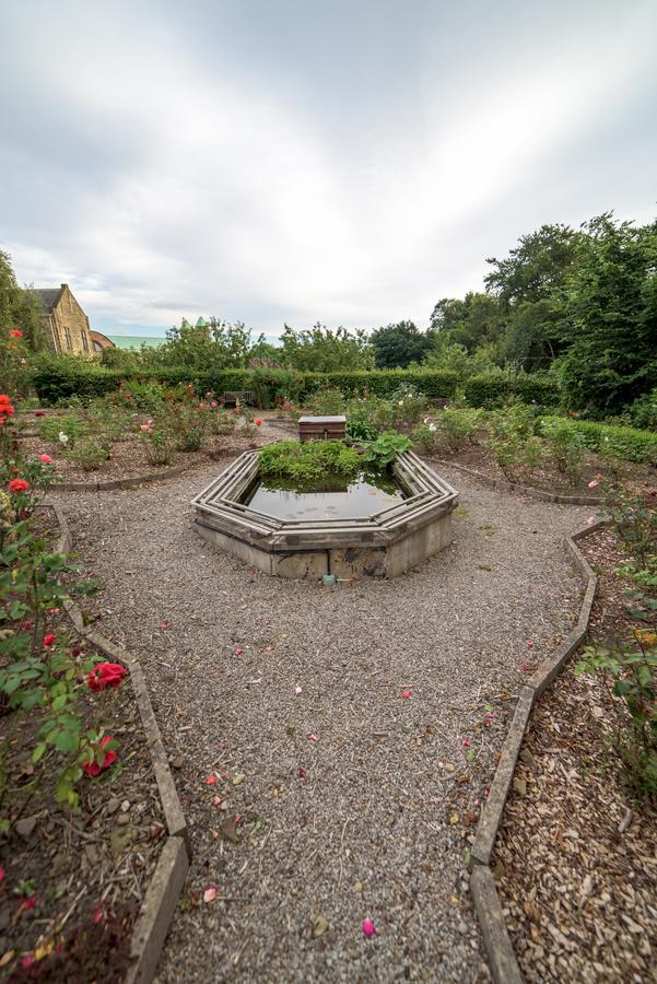 Mirfield Monastery B&B Esterno foto