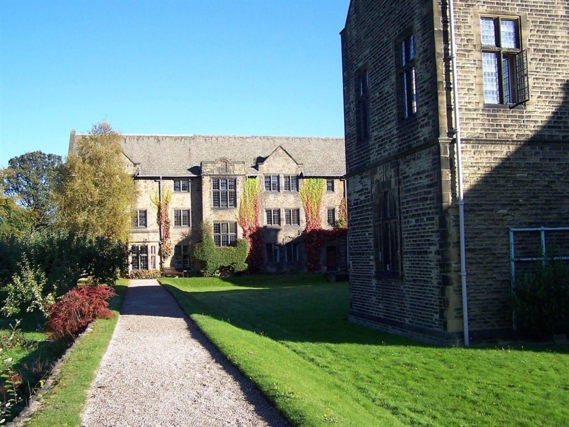 Mirfield Monastery B&B Esterno foto